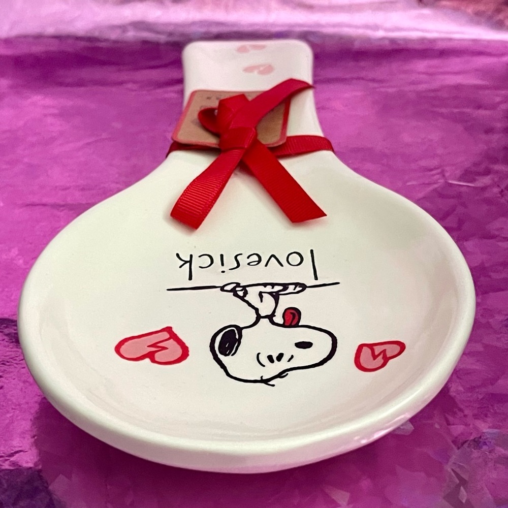Rae Dunn Peanuts Snoopy Lovesick   Spoon Rest with Red Hearts 💔 - Picture 8 of 10